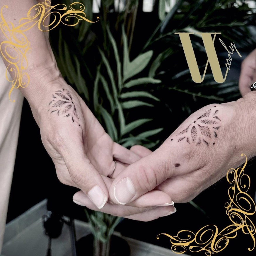tatuagem de casal borrada