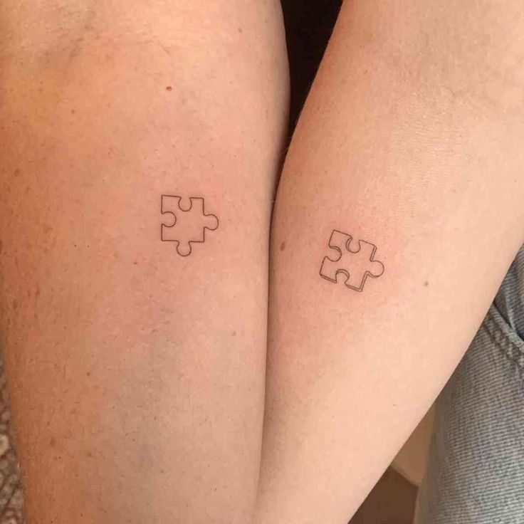 tatuagem de casal pequena