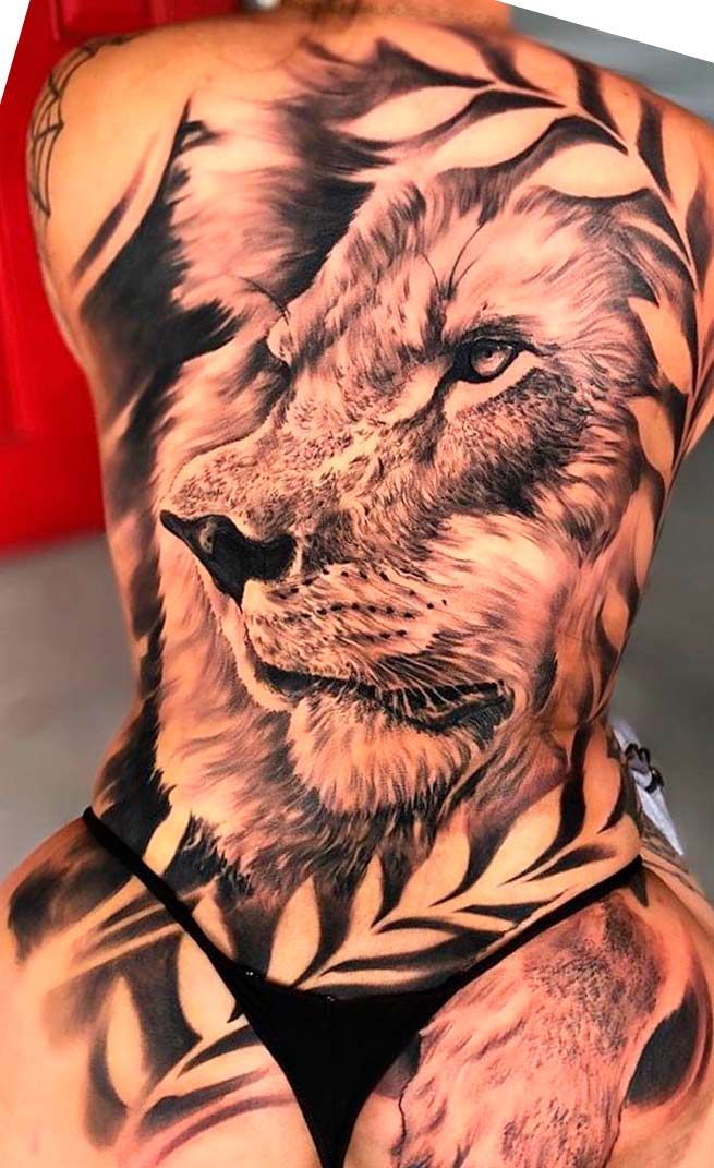 tatuagem leoa feminina costas