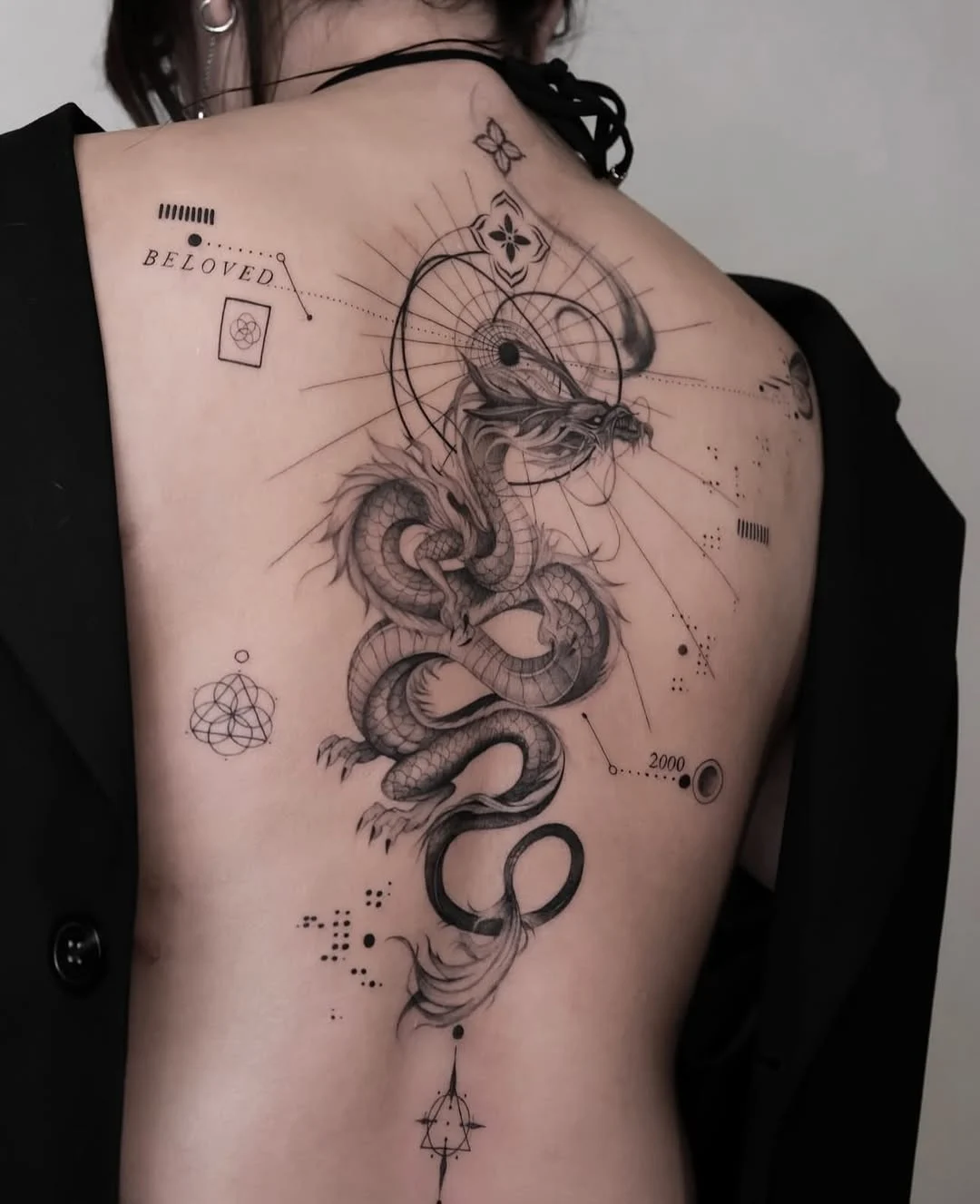 tatuagem feminina aquarela
