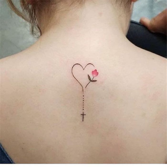 tatuagem atrás da orelha trabalho