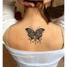 tatuagem feminina costas