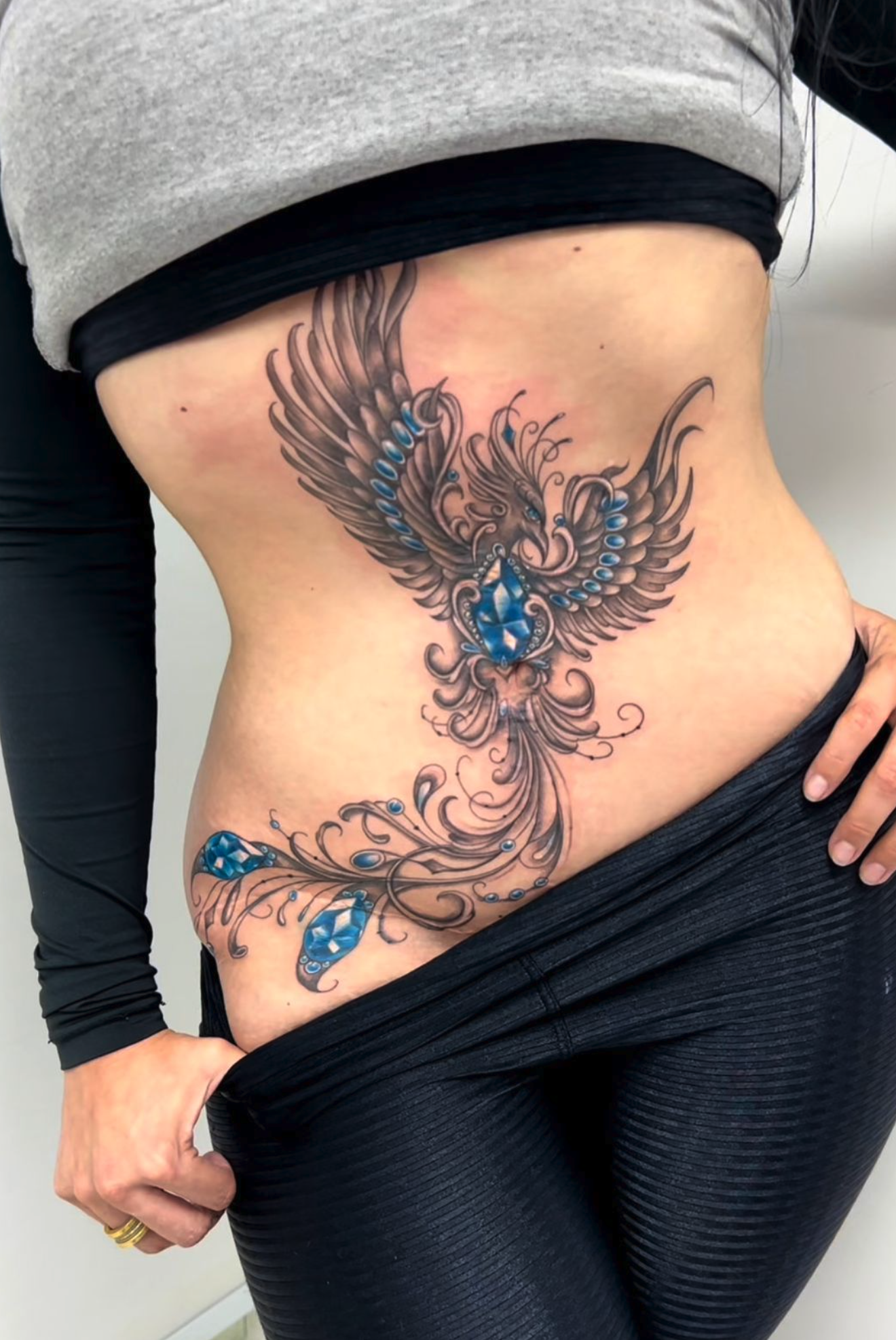 tatuagem feminina para esconder estrias