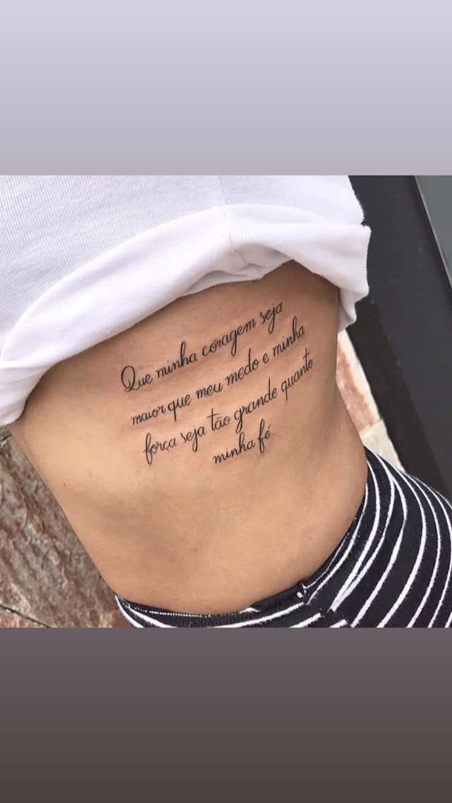tatuagem na costela feminina delicada