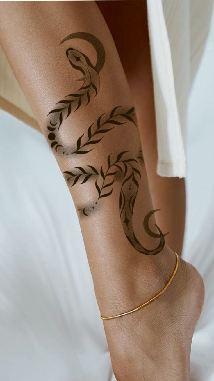tatuagem na perna