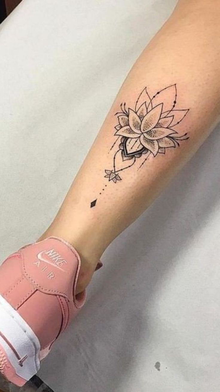 lettering pequeno na coxa