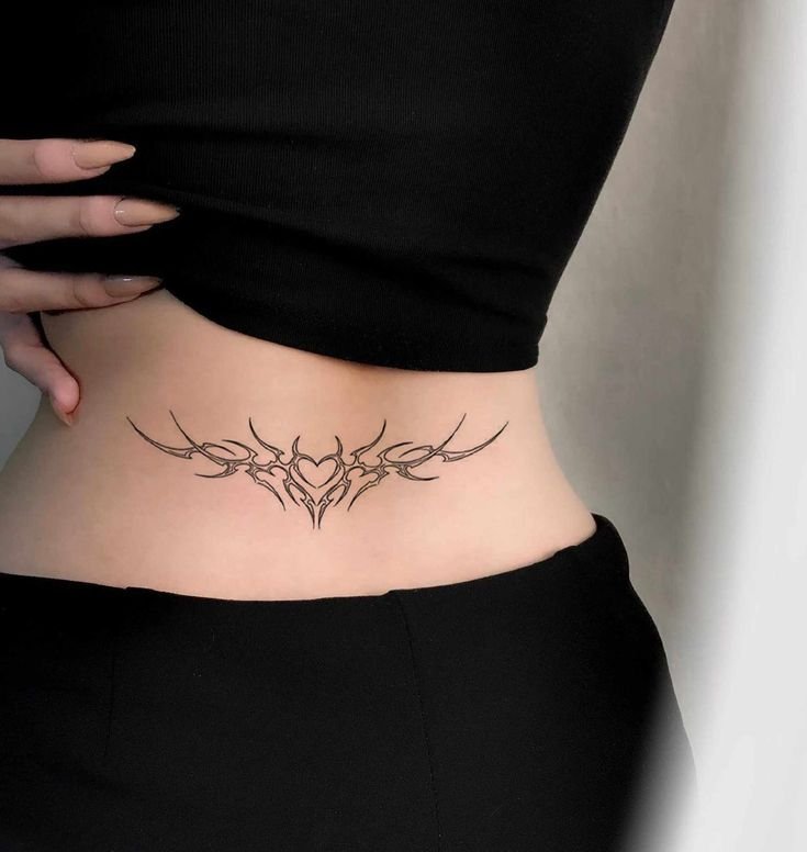 tatuagem nas costas feminina 2026