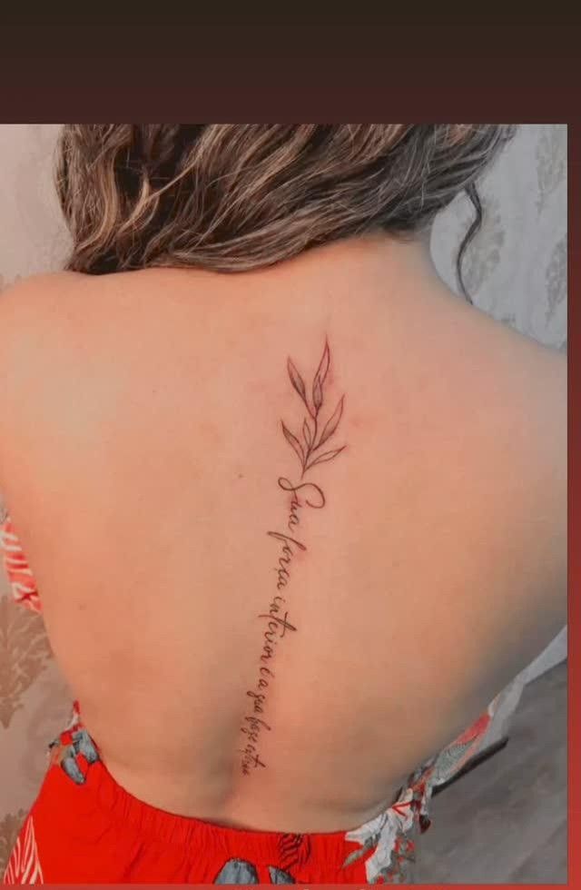 tatuagem borboleta costas