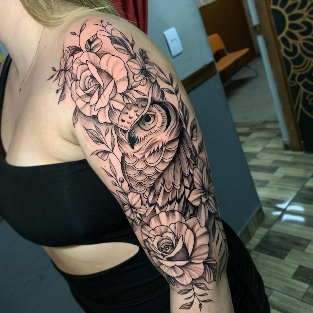 braço fechado tattoo