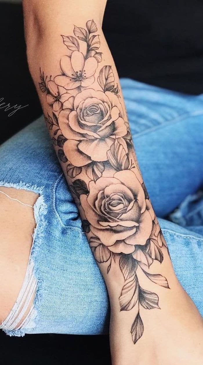 tatuagem feminina ombro