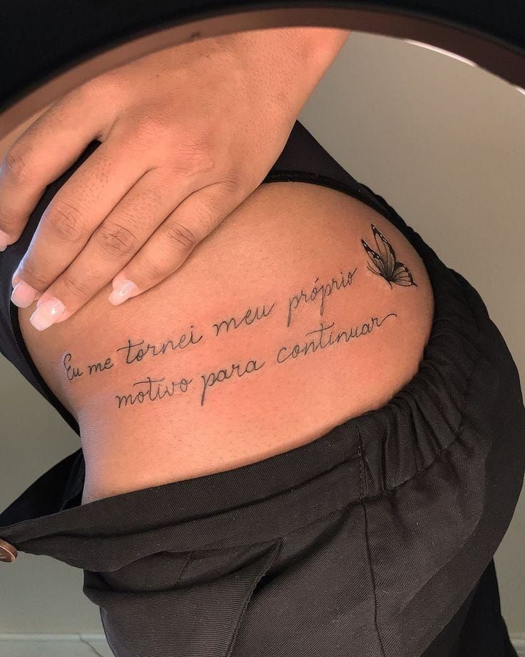 tatuagem lateral do quadril