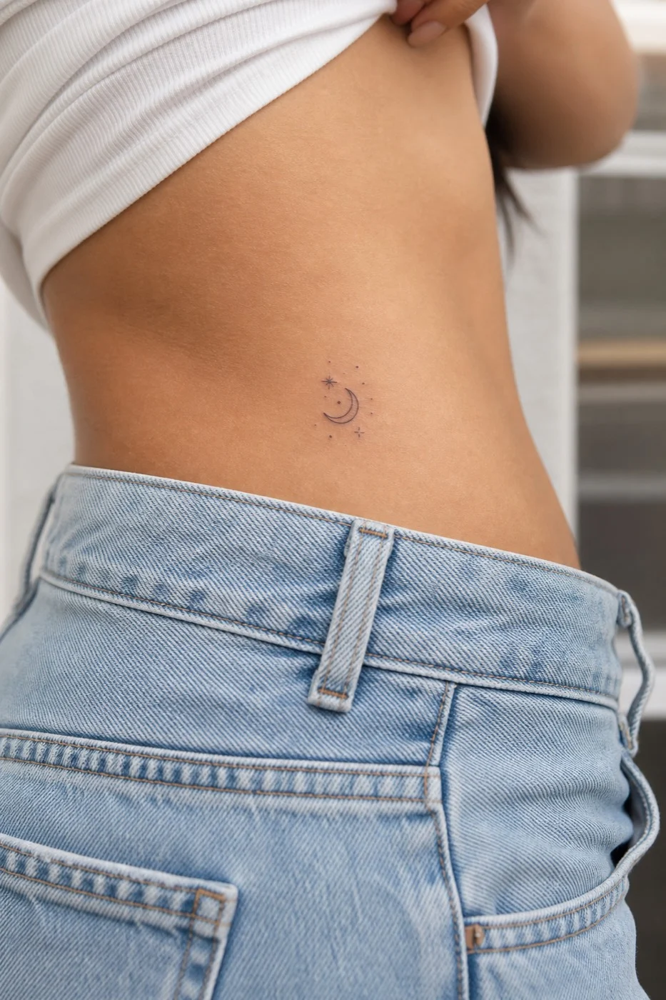 tatuagem na crista ilíaca