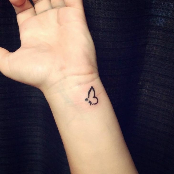 tatuagem ponto e vírgula