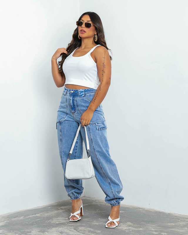tênis meia com calça jeans mom