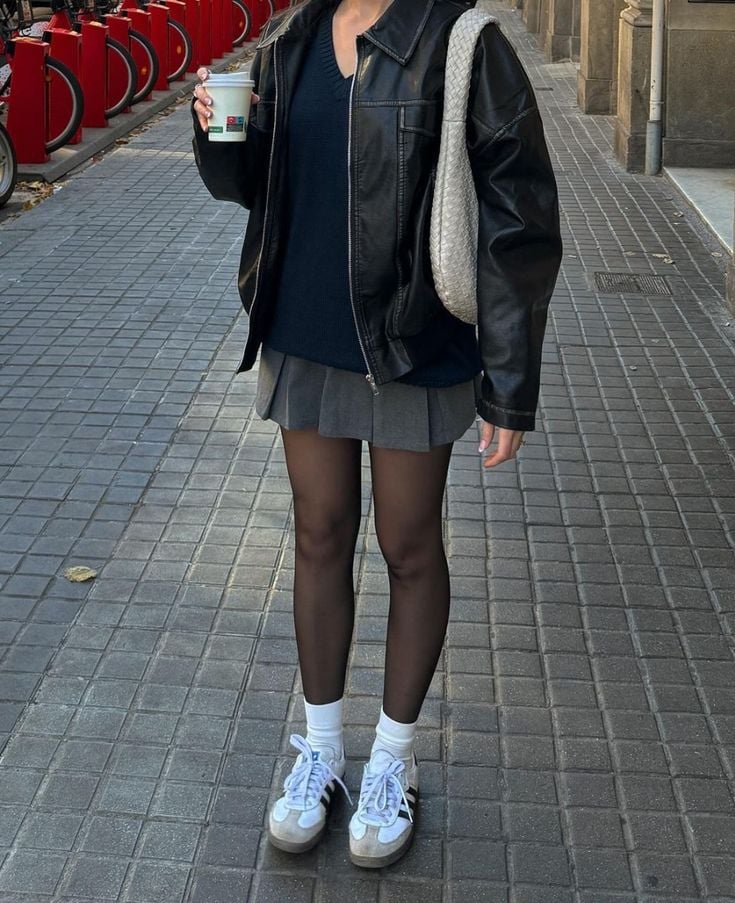 tênis meia com calça jeans mom
