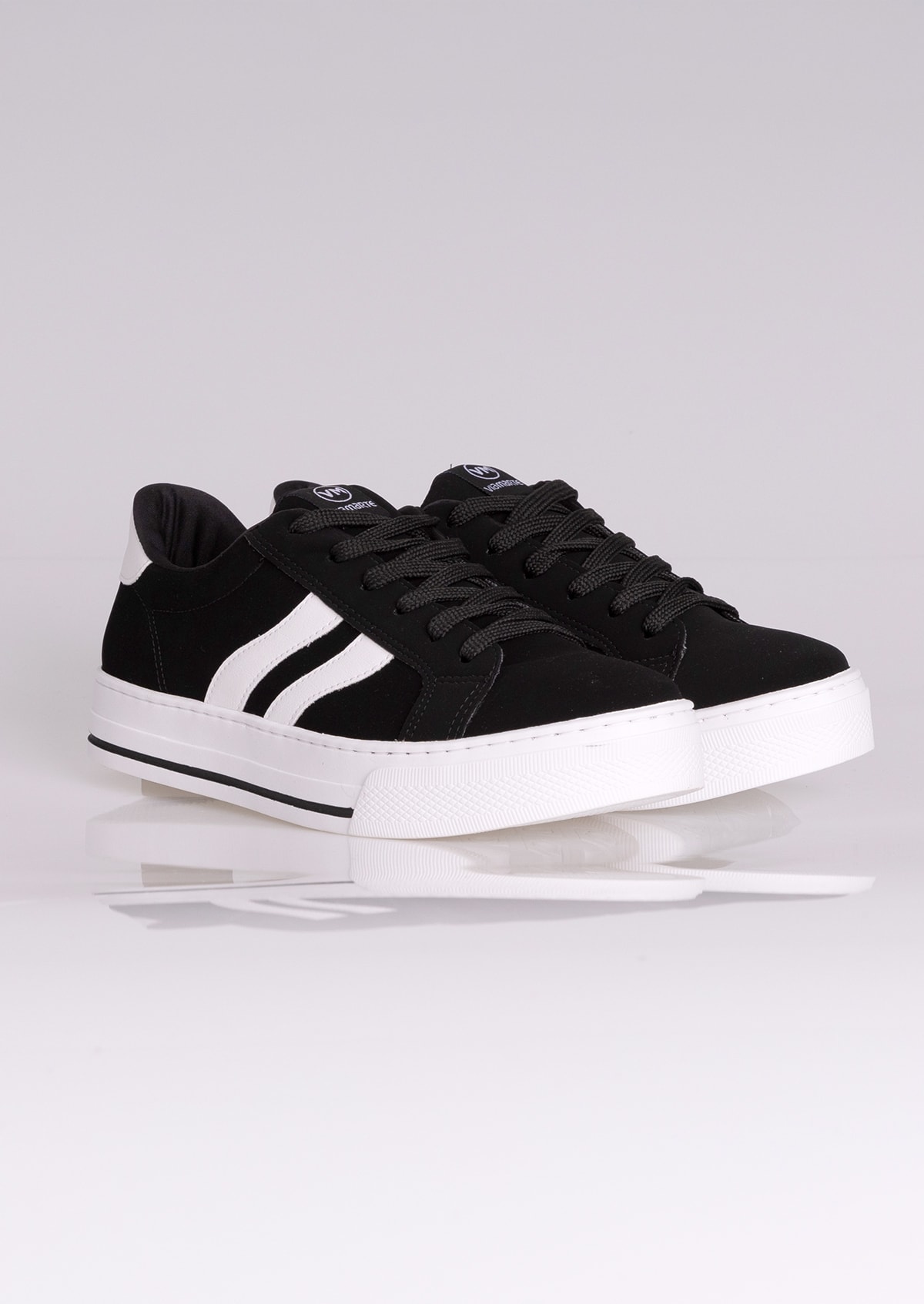tênis preto feminino cano baixo