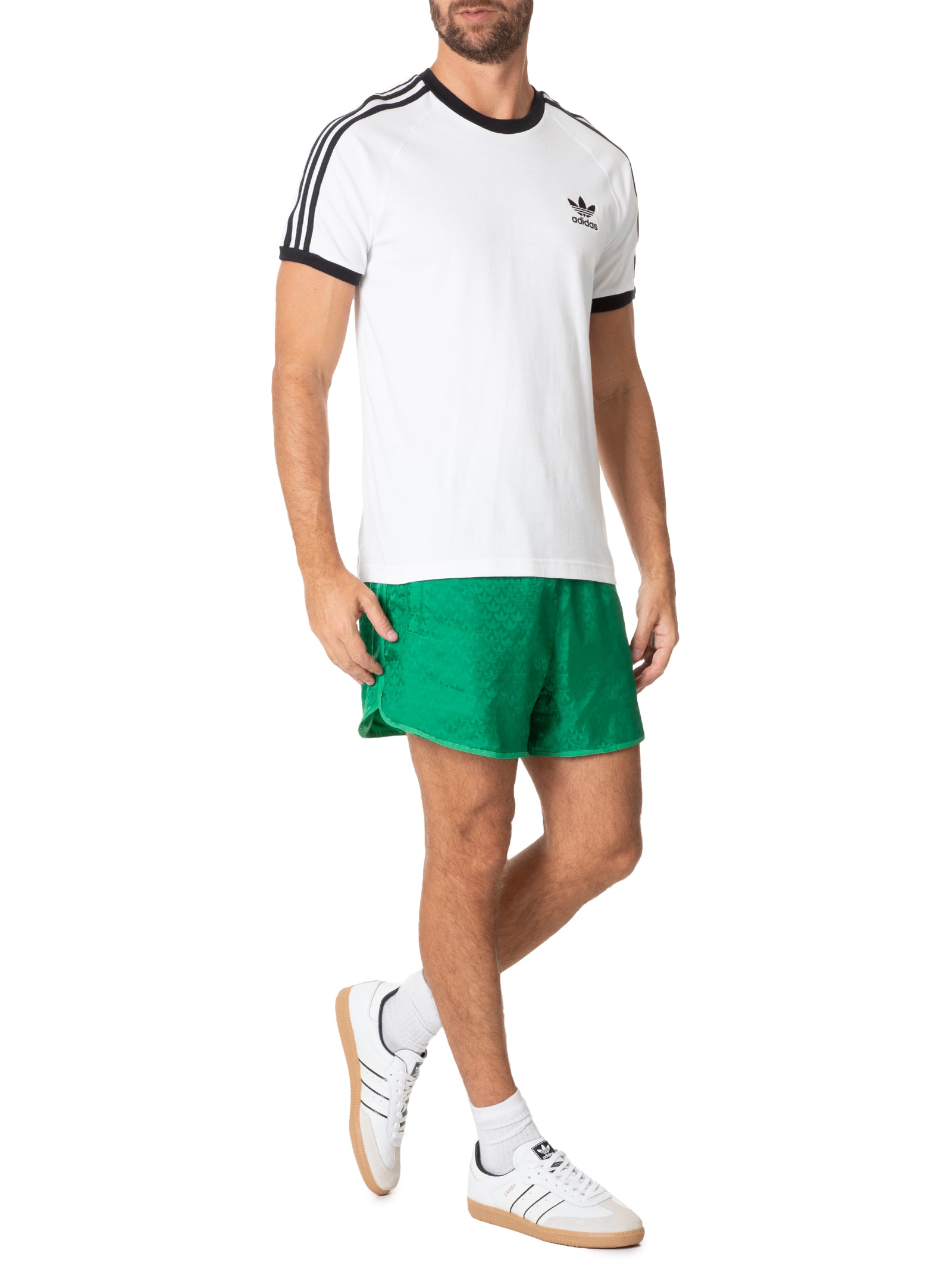 looks com tênis branco