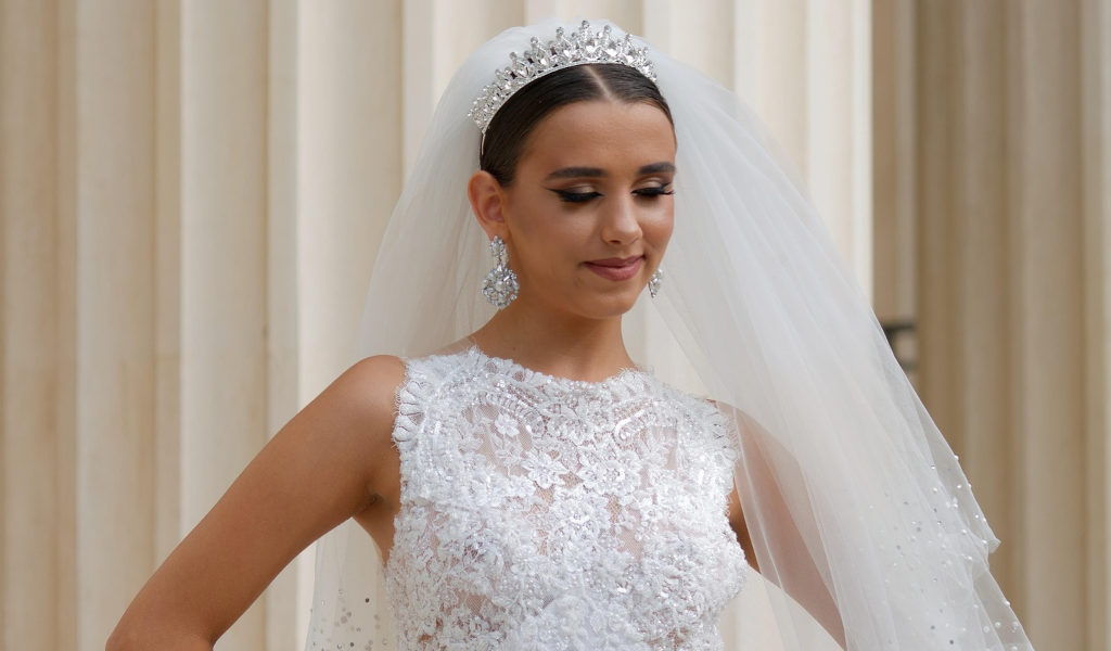penteados com tiara para noiva