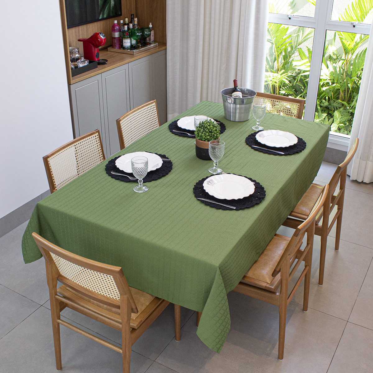 toalha de mesa descartável verde e amarela
