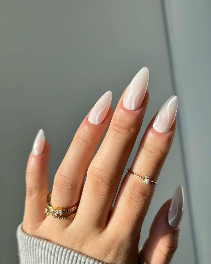 unhas decoradas brancas