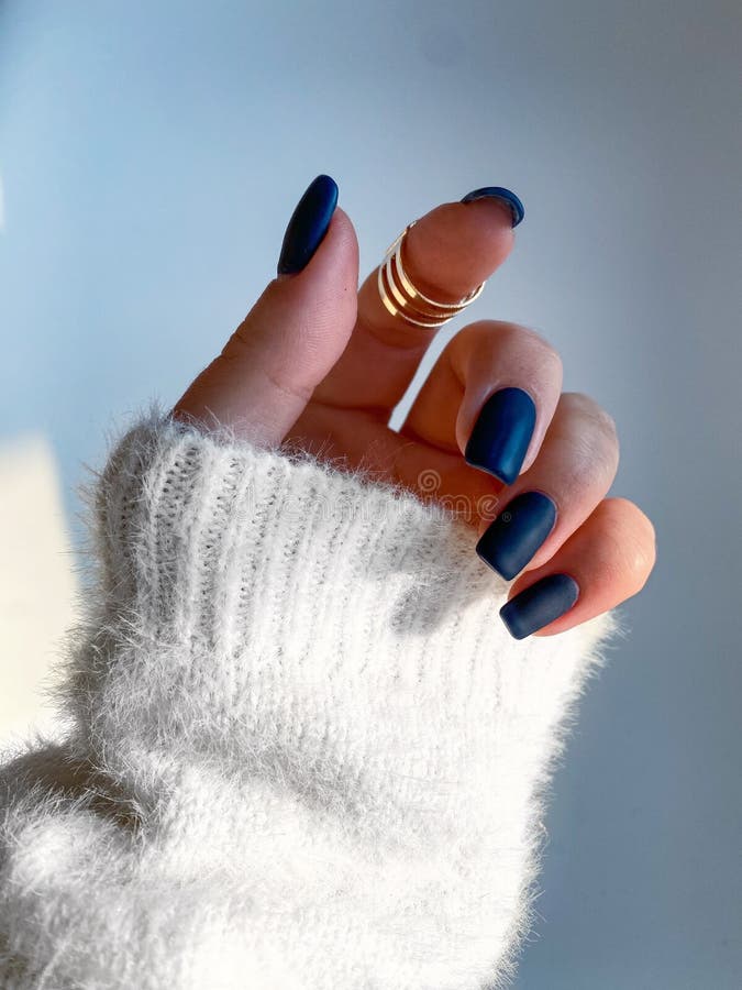 unha azul noturno nail art