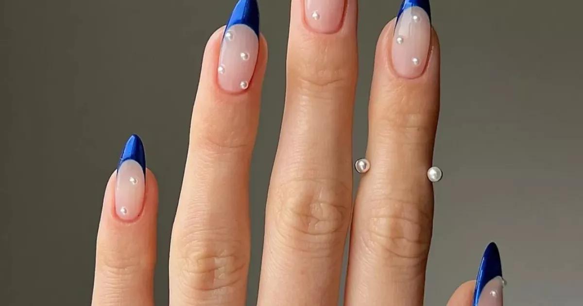 nail art azul