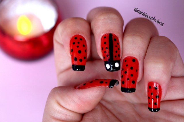 nail art joaninha