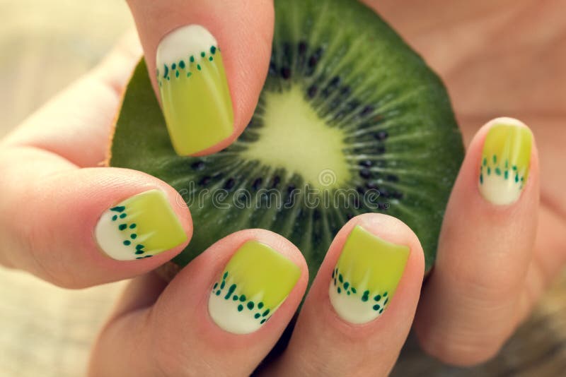passo a passo unha kiwi