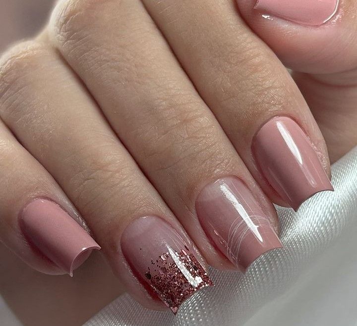 unha natural com detalhe