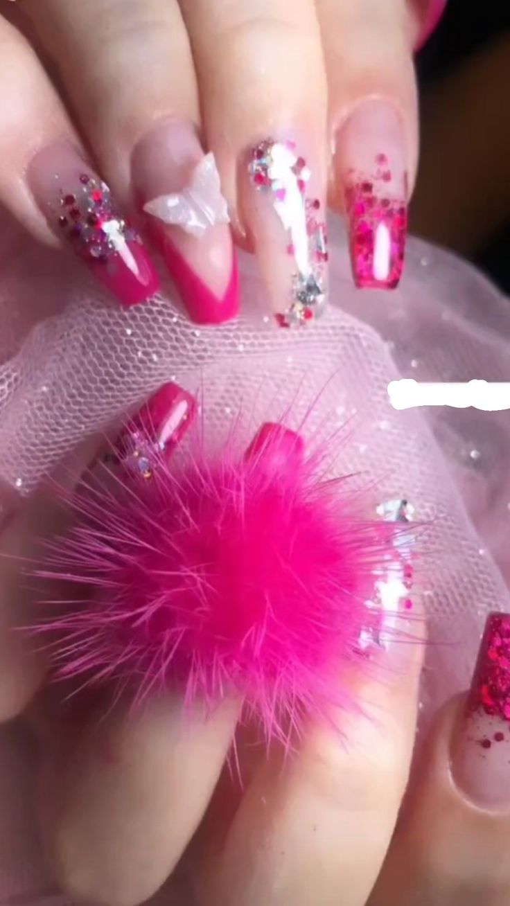 Unhas rosas