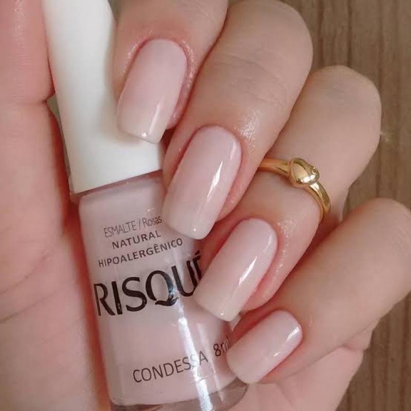 unhas água de rosas