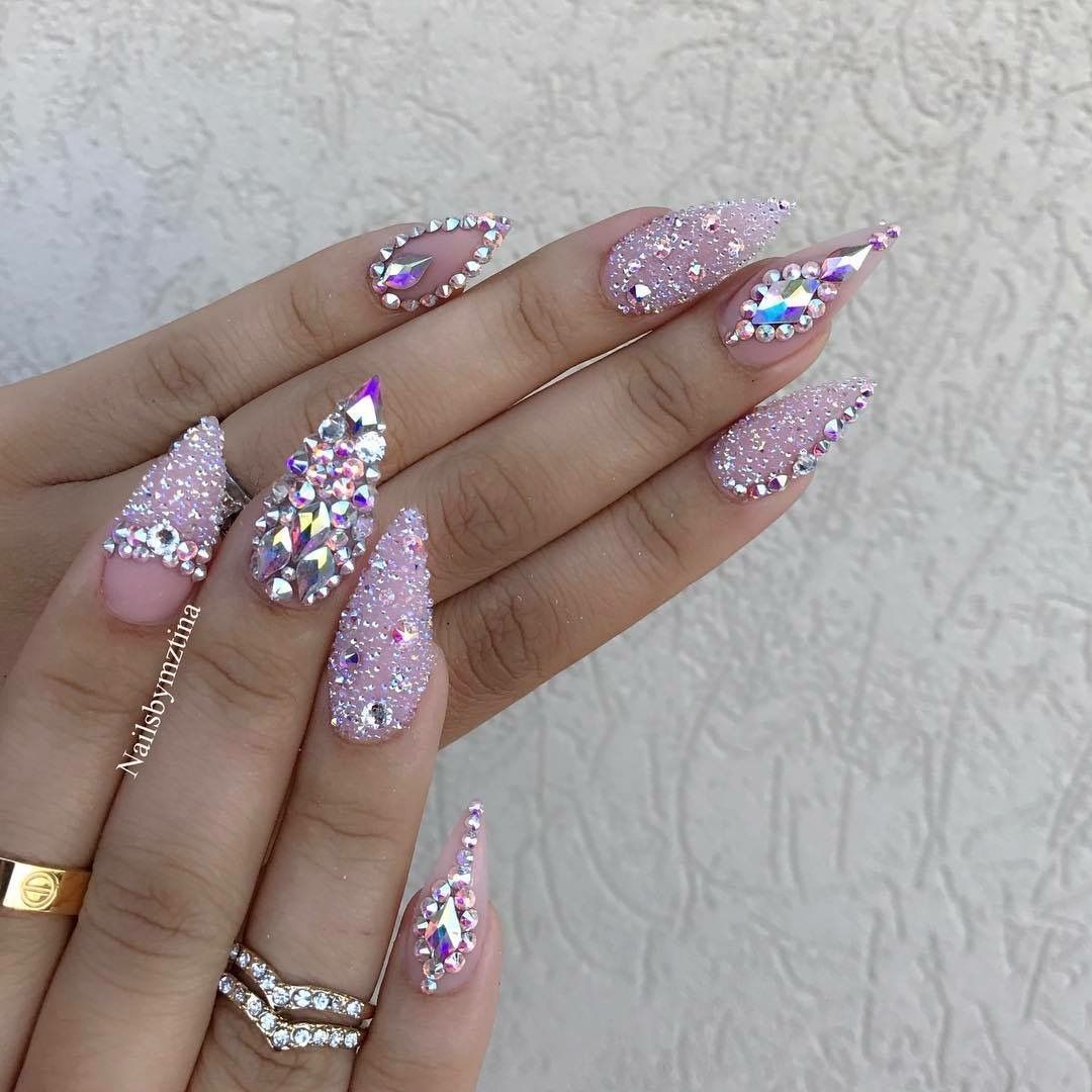unha stiletto desenhos