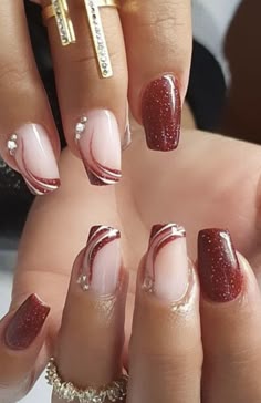 unhas curtas com desenhos