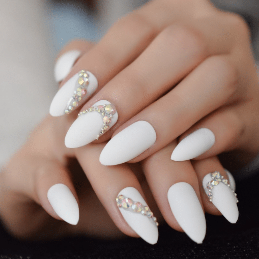 unha em gel almond