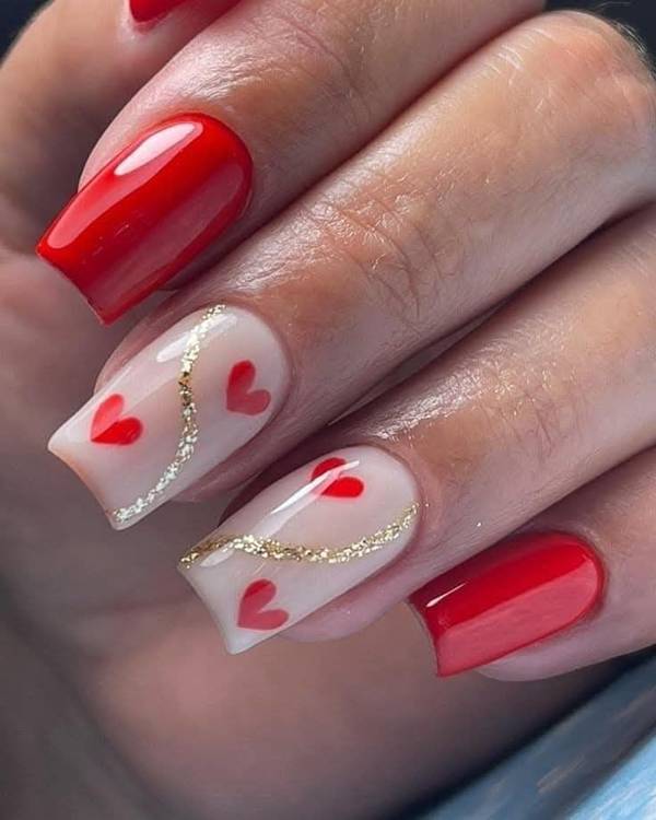 unhas gel vermelha com glitter