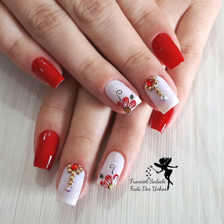 unhas decoradas vermelhas delicadas