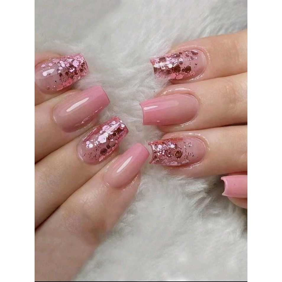 unhas em gel para mãos pequenas
