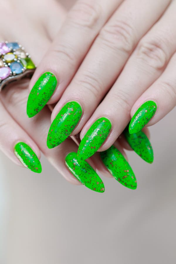 unha neon com glitter