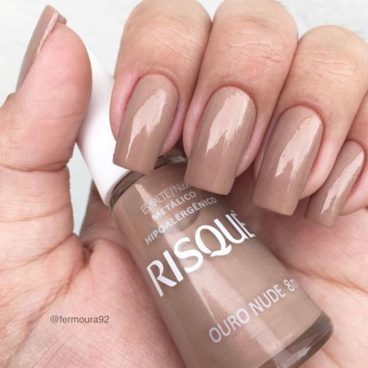 unhas bege