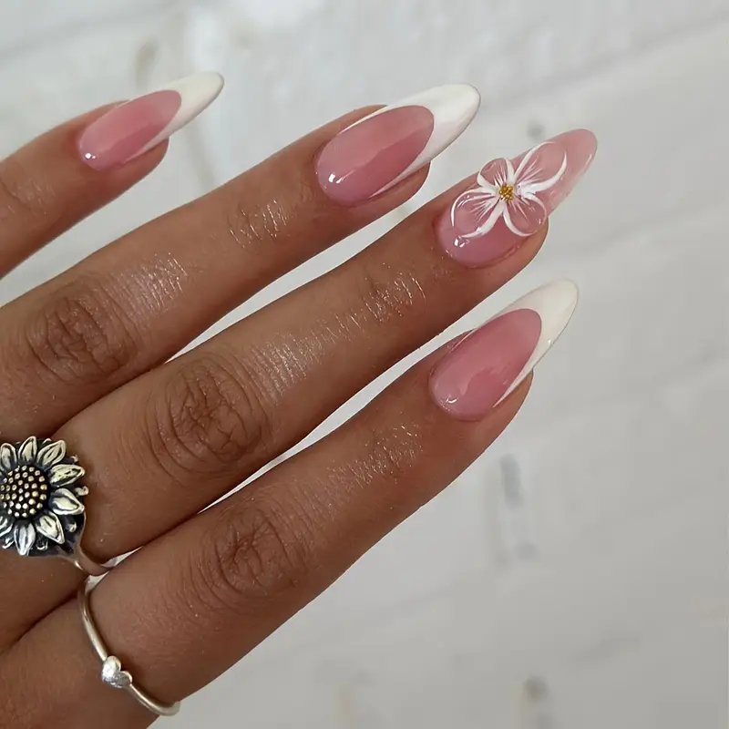 unhas postiças com cola