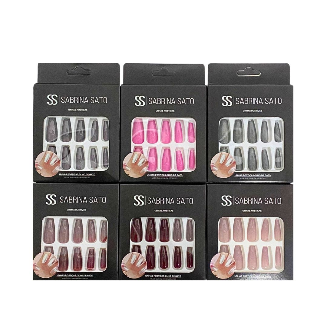 aplicação de unhas postiças