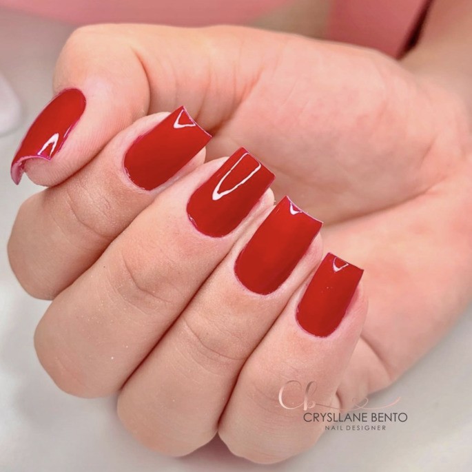 unhas vermelhas decoradas
