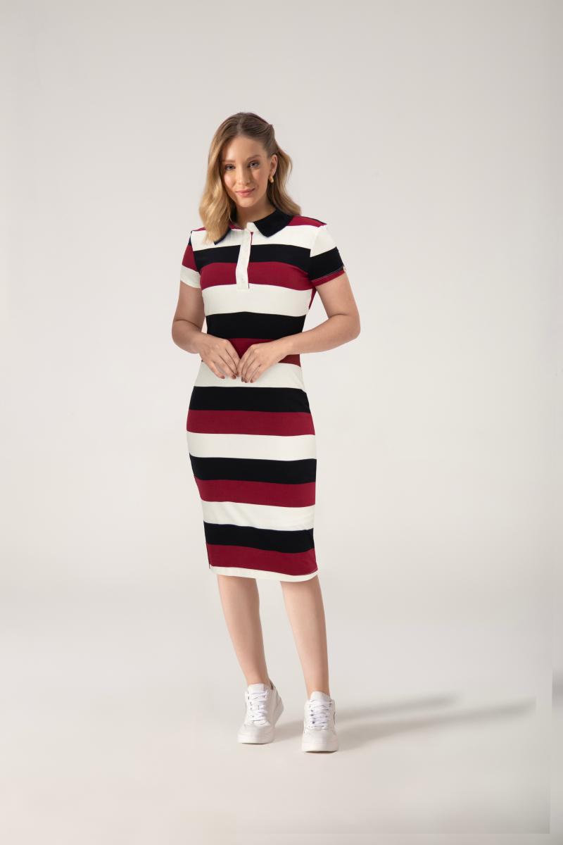 vestido esportivo listrado