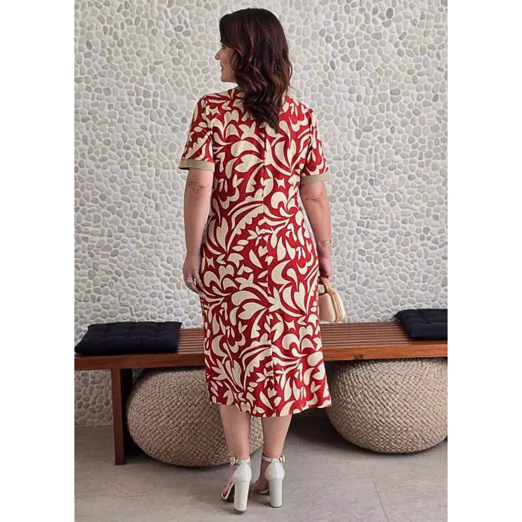 vestido envelope midi plus size