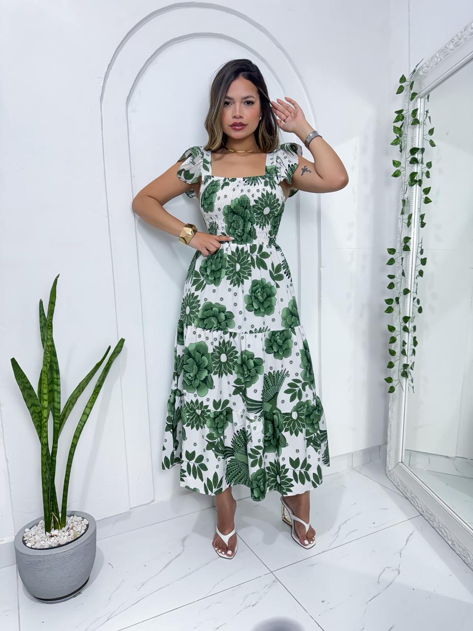 vestido midi floral com amarração