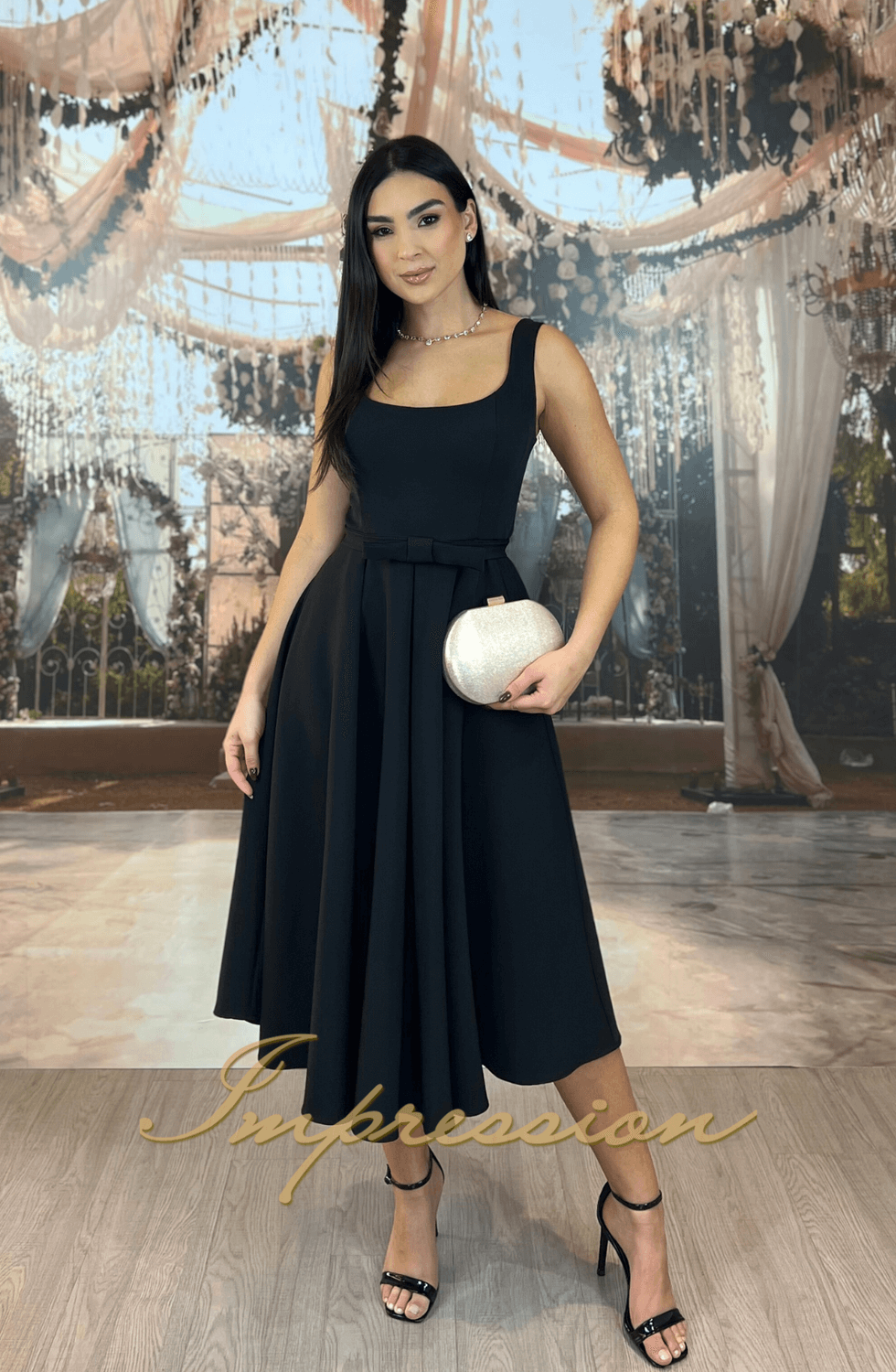 vestido preto midi casual
