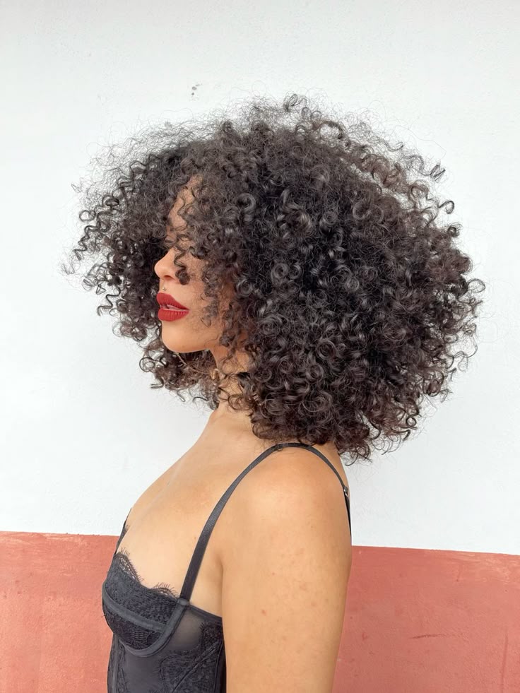 wolf cut cabelo ondulado